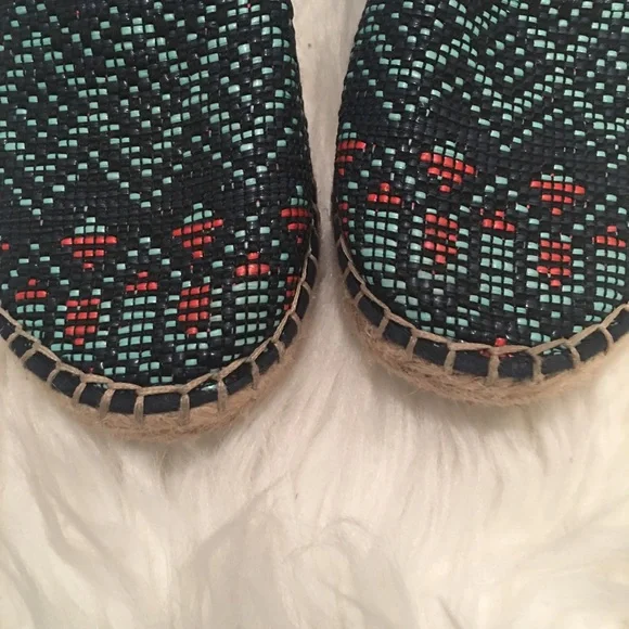DV by Dolce Vita  Woven Navy Aztec Espadrilles 6 - Picture 5 of 8